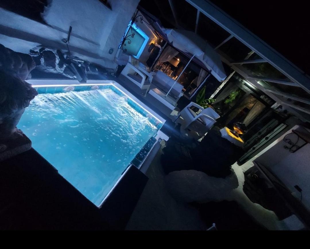 Aloelux Villa ! - Private Villa With Jacuzzi, Cinema ,Massage ,Wonderful View, Art Desing Villa Conil Extérieur photo